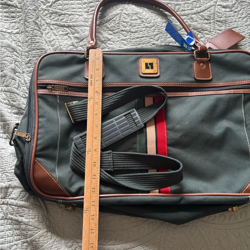 leisure luggage Luxury Green and Brown Travel Bag vintage retro